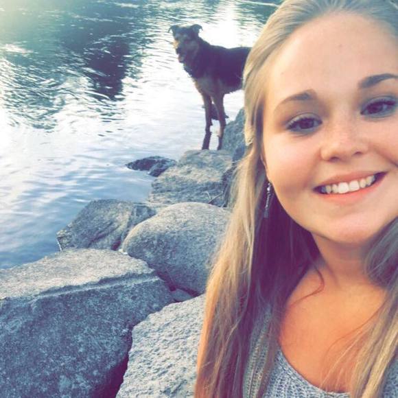 Meet your Posher, Dee - Picture 1 of 1